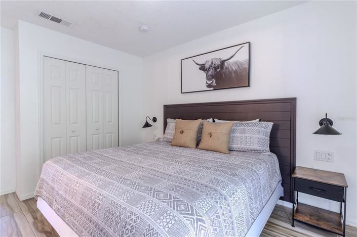 Image No.11-3 Bed Townhouse for sale