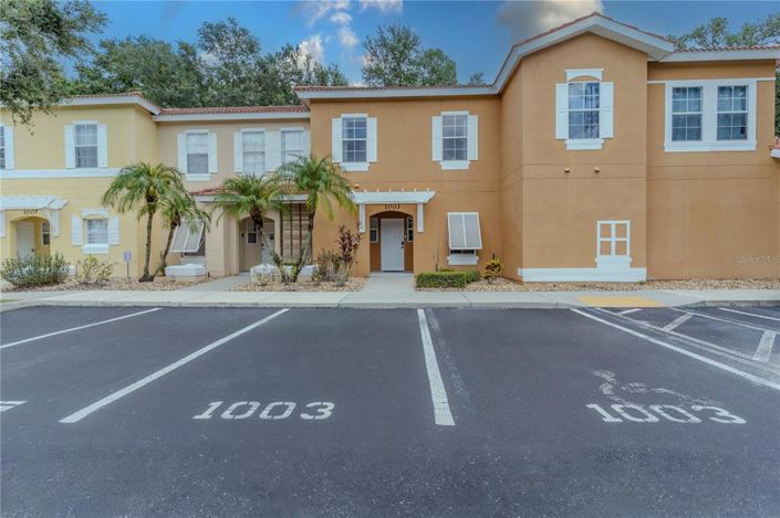 Image No.24-3 Bed Townhouse for sale