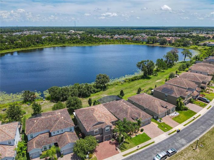 Image No.32-6 Bed Property for sale