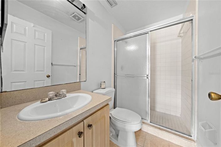 Image No.20-3 Bed Townhouse for sale