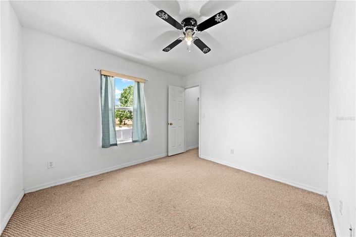 Image No.26-3 Bed Townhouse for sale