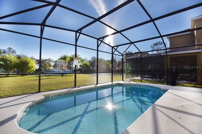 Image No.2-4 Bed Property for sale