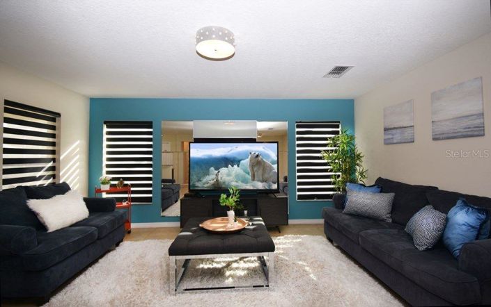 Image No.6-4 Bed Property for sale