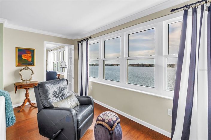 Image No.17-2 Bed Property for sale