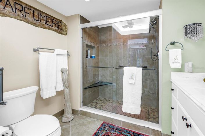 Image No.24-2 Bed Property for sale