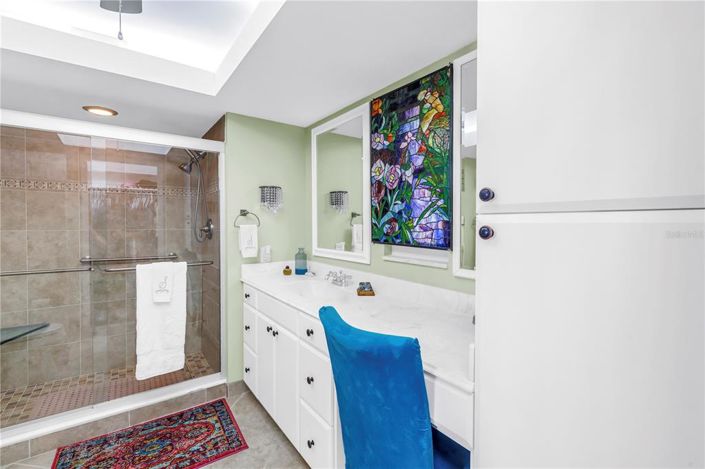 Image No.25-2 Bed Property for sale