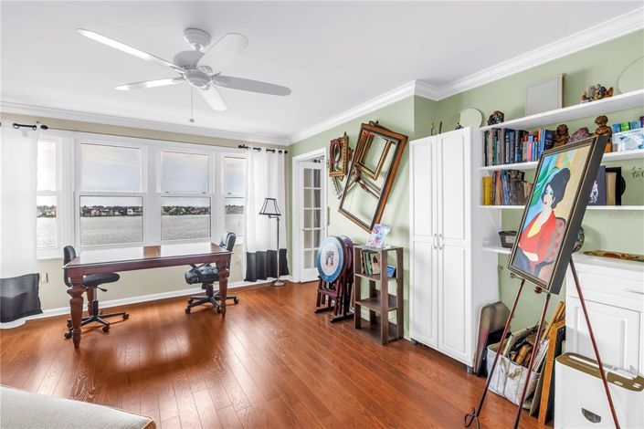 Image No.28-2 Bed Property for sale