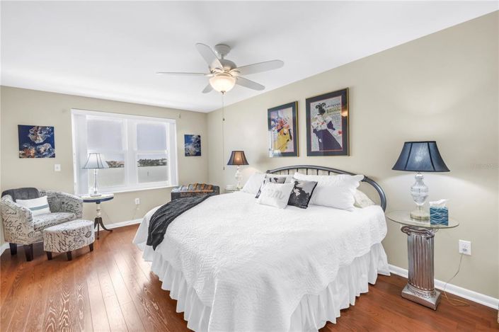 Image No.31-2 Bed Property for sale