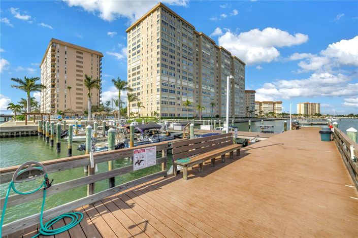 Image No.45-2 Bed Property for sale