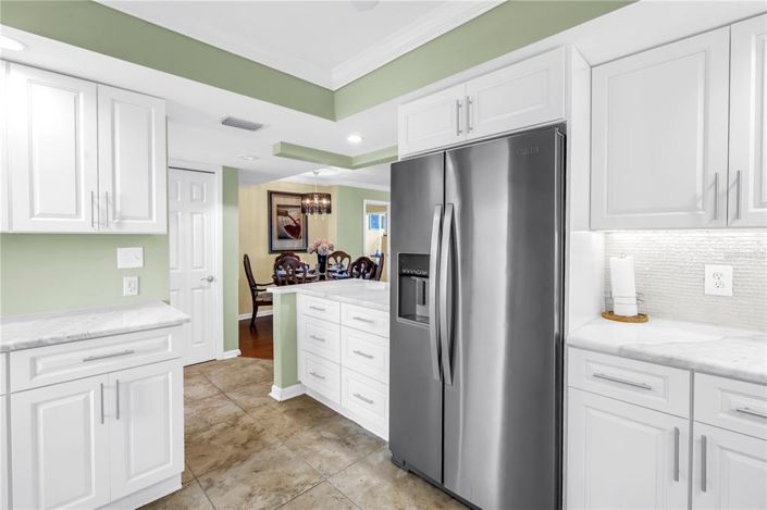 Image No.8-2 Bed Property for sale