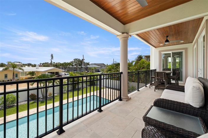 Image No.25-4 Bed Property for sale