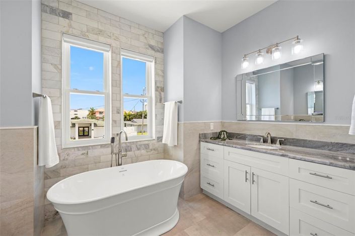 Image No.27-4 Bed Property for sale