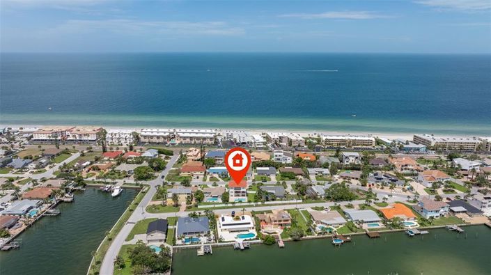 Image No.50-4 Bed Property for sale