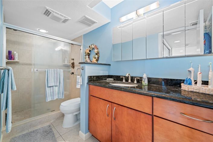 Image No.32-2 Bed Property for sale