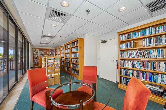 Image No.43-2 Bed Property for sale