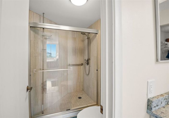 Image No.22-Propriété de 2 chambres à vendre à Floride