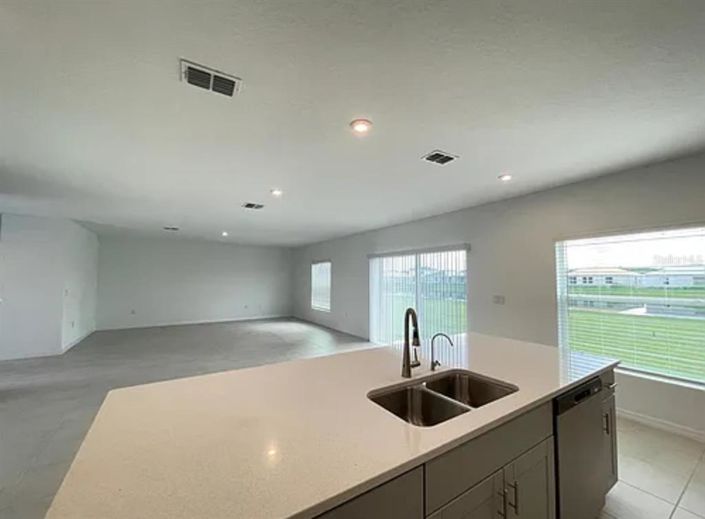 Image No.6-Propriété de 4 chambres à vendre à Kissimmee