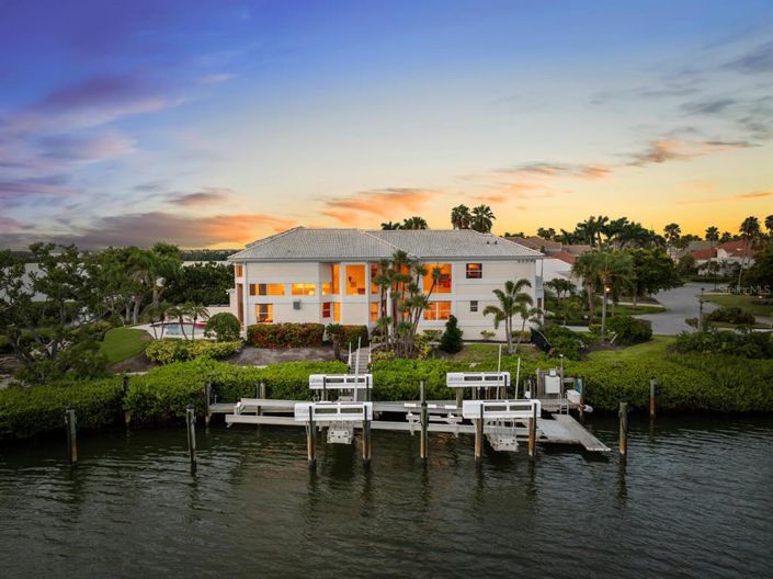 Image No.3-3 Bed Property for sale