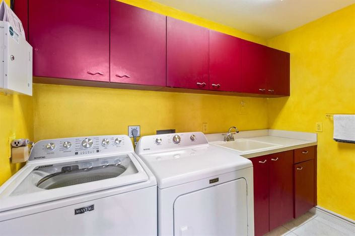 Image No.31-3 Bed Property for sale