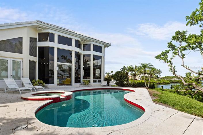 Image No.35-3 Bed Property for sale