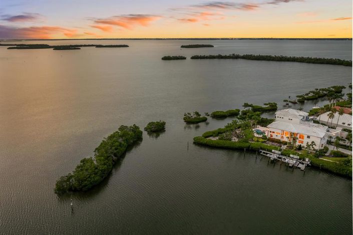 Image No.41-3 Bed Property for sale