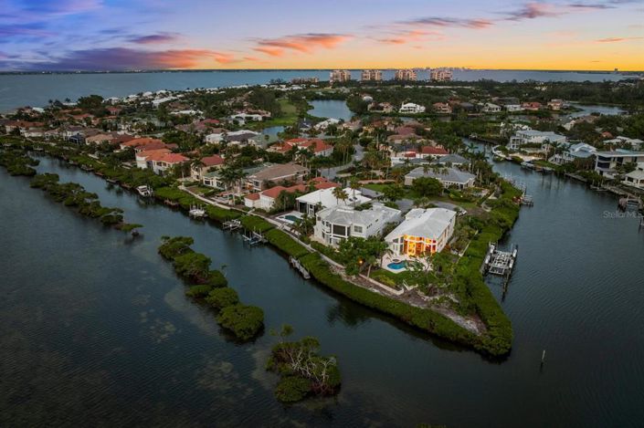 Image No.42-3 Bed Property for sale