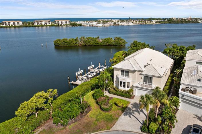 Image No.52-3 Bed Property for sale