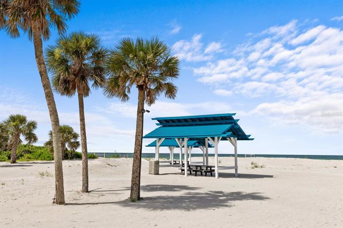 Image No.70-3 Bed Property for sale