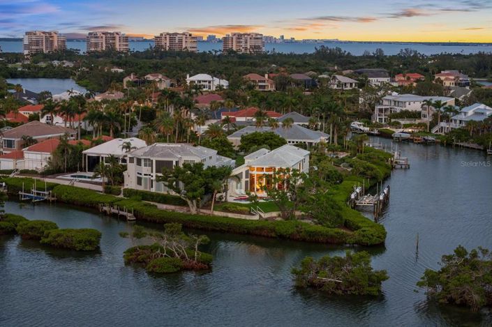 Image No.9-3 Bed Property for sale