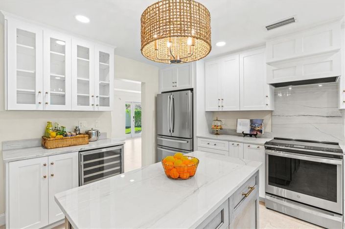 Image No.11-4 Bed Property for sale