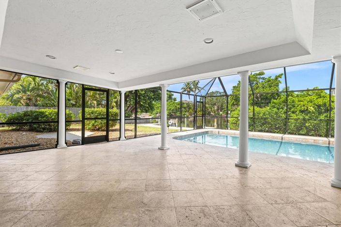 Image No.56-4 Bed Property for sale