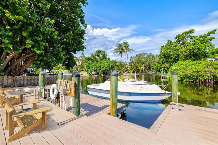 Image No.71-4 Bed Property for sale