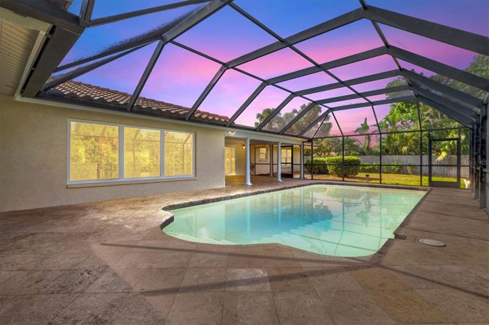 Image No.78-4 Bed Property for sale