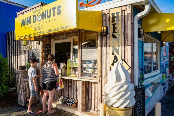 Image No.97-4 Bed Property for sale