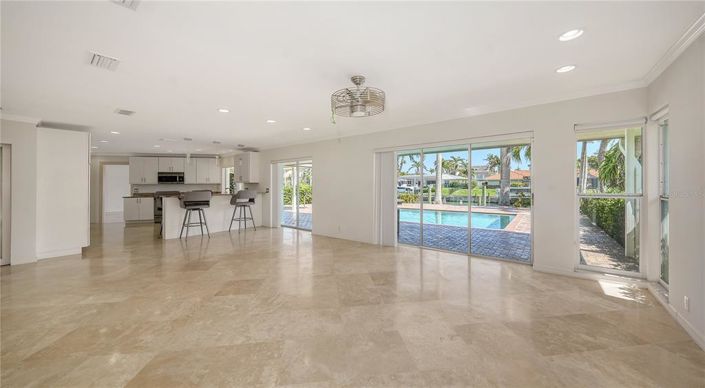 Image No.18-3 Bed Property for sale