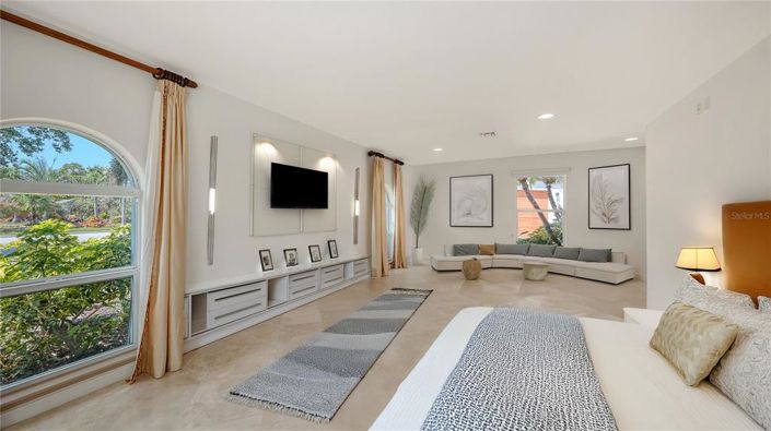 Image No.19-3 Bed Property for sale