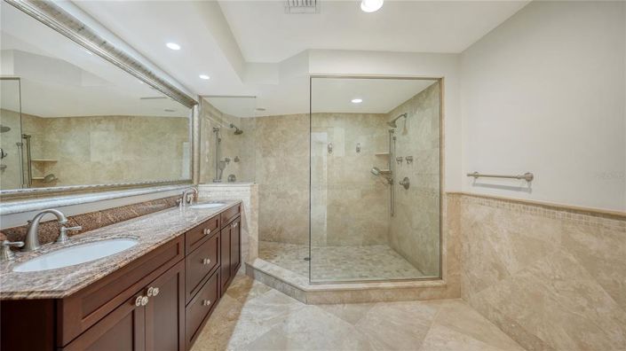 Image No.22-3 Bed Property for sale