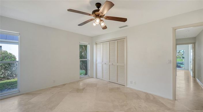 Image No.28-3 Bed Property for sale