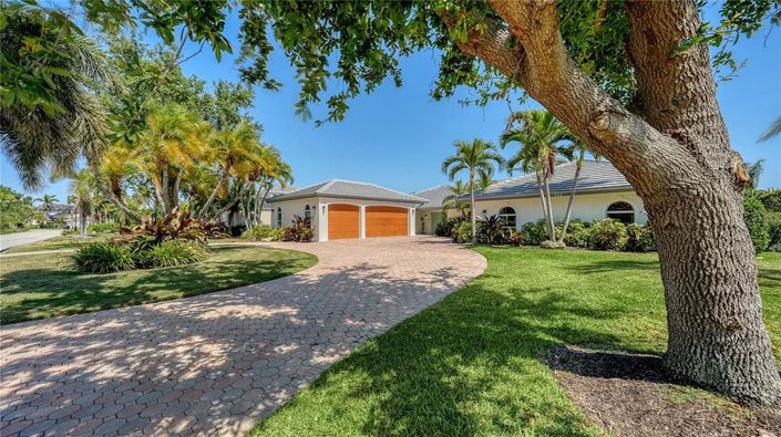 Image No.3-3 Bed Property for sale