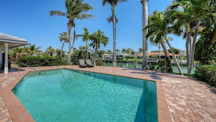 Image No.32-3 Bed Property for sale