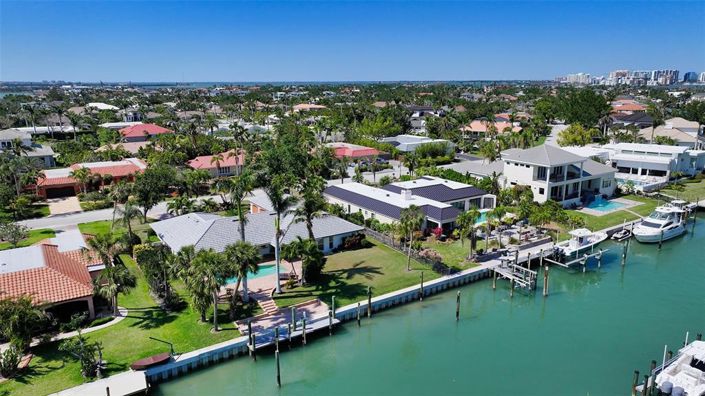 Image No.37-3 Bed Property for sale