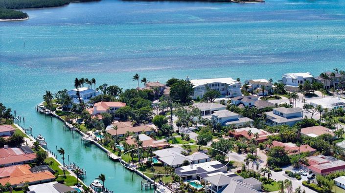 Image No.39-3 Bed Property for sale