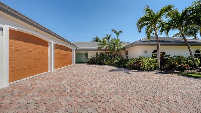 Image No.4-3 Bed Property for sale