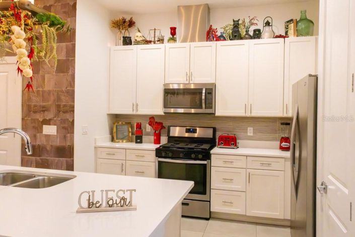 Image No.12-4 Bed Property for sale