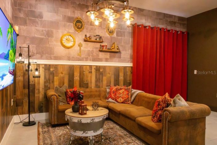 Image No.19-4 Bed Property for sale