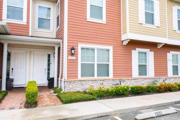 Image No.2-4 Bed Property for sale