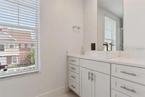 Image No.37-4 Bed Property for sale