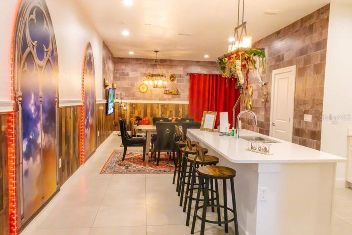 Image No.9-4 Bed Property for sale