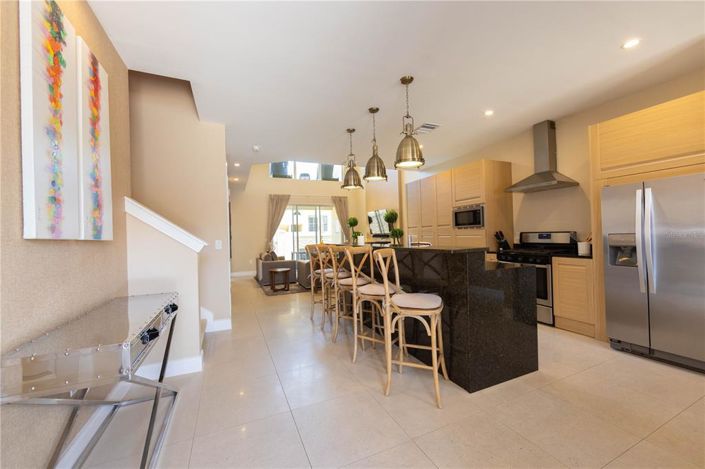 Image No.14-4 Bed Townhouse for sale