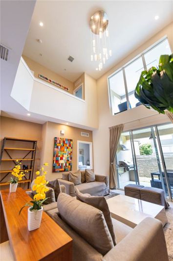 Image No.20-4 Bed Townhouse for sale